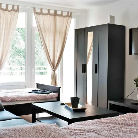Work And Balcony Apartment *