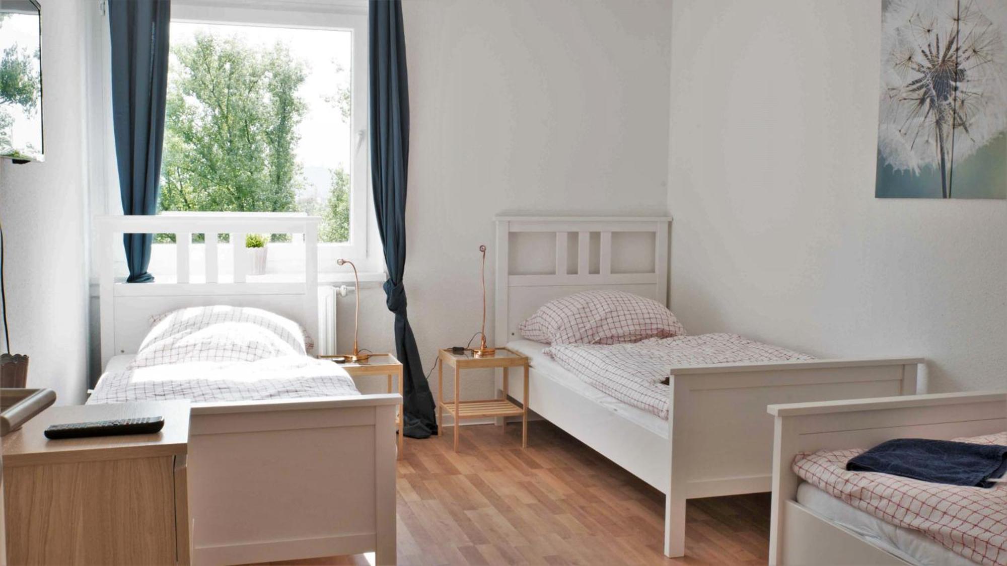 Work And Balcony Apartment Düsseldorf